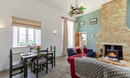 2 Bed in Montacute 9