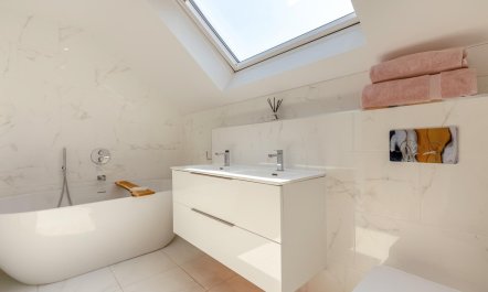 4 Bed in New Milton 7