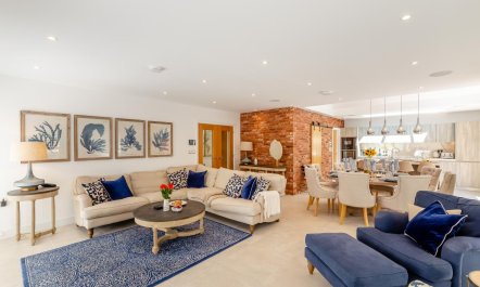 4 Bed in New Milton 2