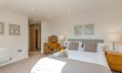 4 Bed in New Milton 6