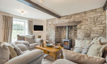 2 Bed in Llangynidr 3