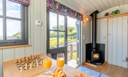 1 Bed in Lynton 3