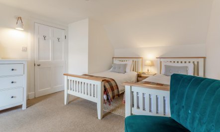 2 Bed in Strath 6