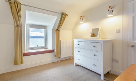 2 Bed in Strath 7