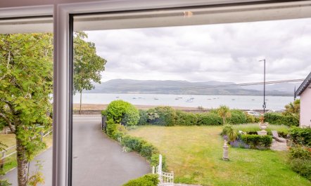 3 Bed in Beaumaris 1