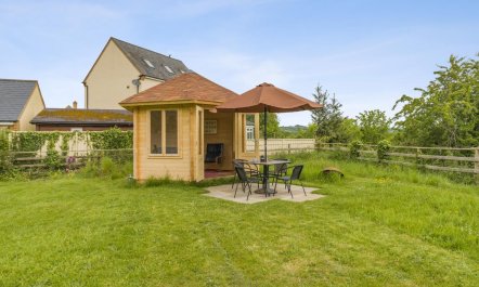 2 Bed in Hay-on-Wye 1