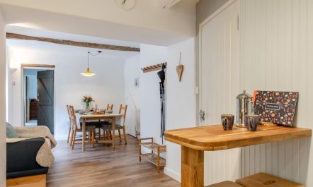 1 Bed in Castleton 5