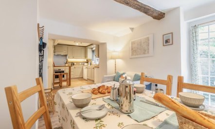 1 Bed in Castleton 7