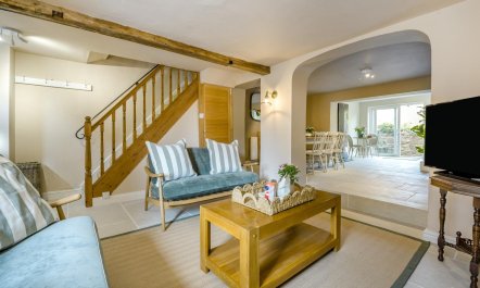 3 Bed in Newnham 2