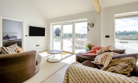 2 Bed in Hilmarton 3