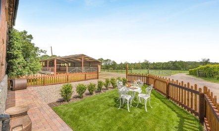 1 Bed in Longdon 1