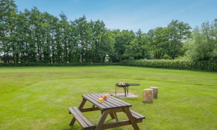 1 Bed in Runham 1