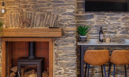2 Bed in Lynton 1