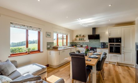 3 Bed in Tywyn 9