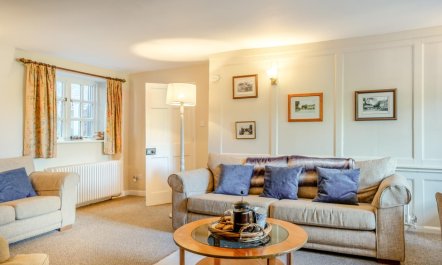 4 Bed in Shorwell 5