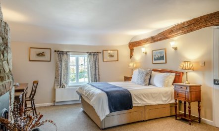4 Bed in Shorwell 6