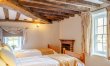 4 Bed in Shorwell 9