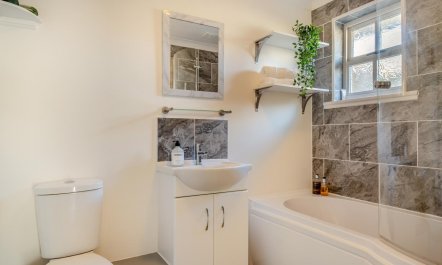 2 Bed in Newport 5
