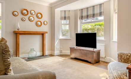 2 Bed in Newport 1