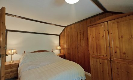 2 Bed in St. Lawrence 4