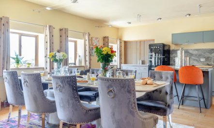3 Bed in Kingsley Holt 4