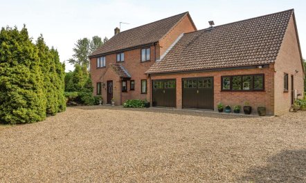 4 Bed in Postwick 1