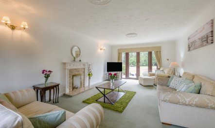 4 Bed in Postwick 2