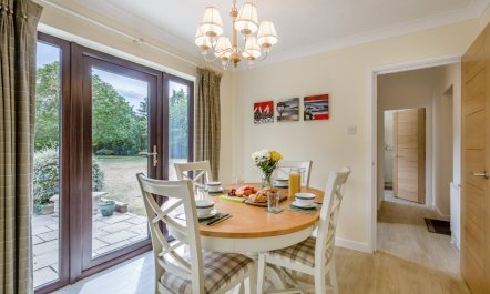 4 Bed in Postwick 9