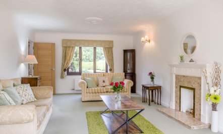 4 Bed in Postwick 7