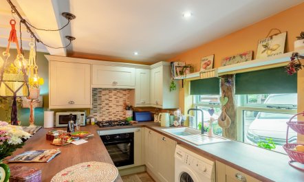 2 Bed in East Morton 7