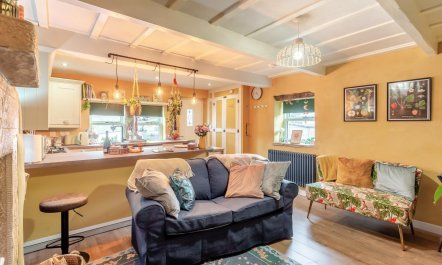 2 Bed in East Morton 2