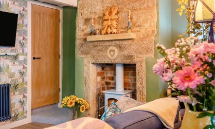2 Bed in East Morton 6