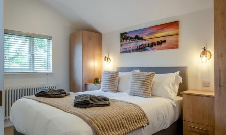 2 Bed in Adgestone 5