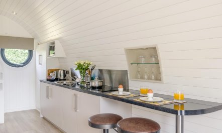 1 Bed in Runham 7