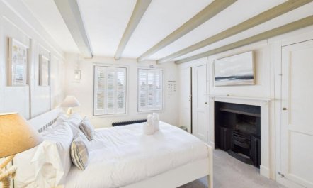3 Bed in Robin Hoods Bay, Whitby 9