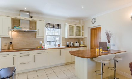 5 Bed in Aberaeron 5