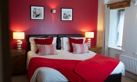 3 Bed in Heads Nook 9