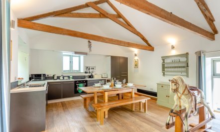2 Bed in Cotmore 1