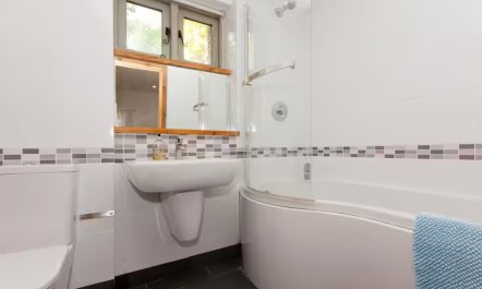 2 Bed in Cotmore 4