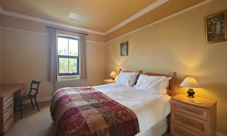 2 Bed in Godshill 4