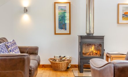 2 Bed in Cotmore 5