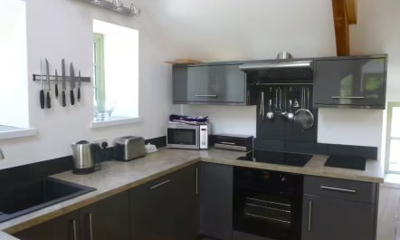 2 Bed in Cotmore 5
