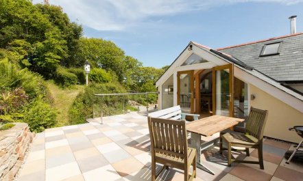 2 Bed in Cotmore