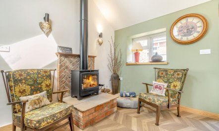 2 Bed in Partney 1
