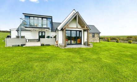 3 Bed in Bryngwran
