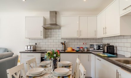 2 Bed in Millendreath 6