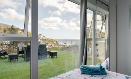 2 Bed in Millendreath 4