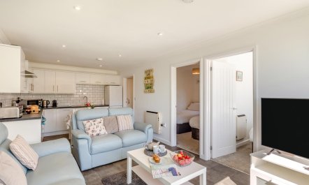 2 Bed in Millendreath 3