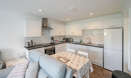 2 Bed in Millendreath 2