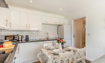 2 Bed in Millendreath 4